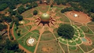 Assistir - Seguindo os Fatos – S01E19 – India’s Utopia - Episódio Online